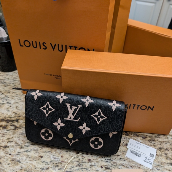 Louis Vuitton Felicie Pochette - Picture 1 of 10